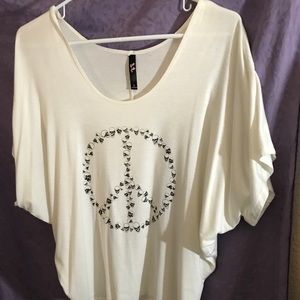 Skulls and Peace Pink Zone top